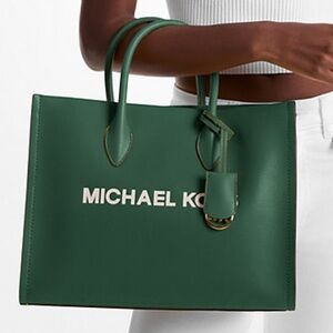 MICHAEL KORS Mirella Medium EW Pebbled Leather Tote Bag
Moss
NWT